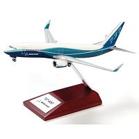 Boeing 737-800 Precision Snap Model on Wooden Base - Scale 1:200